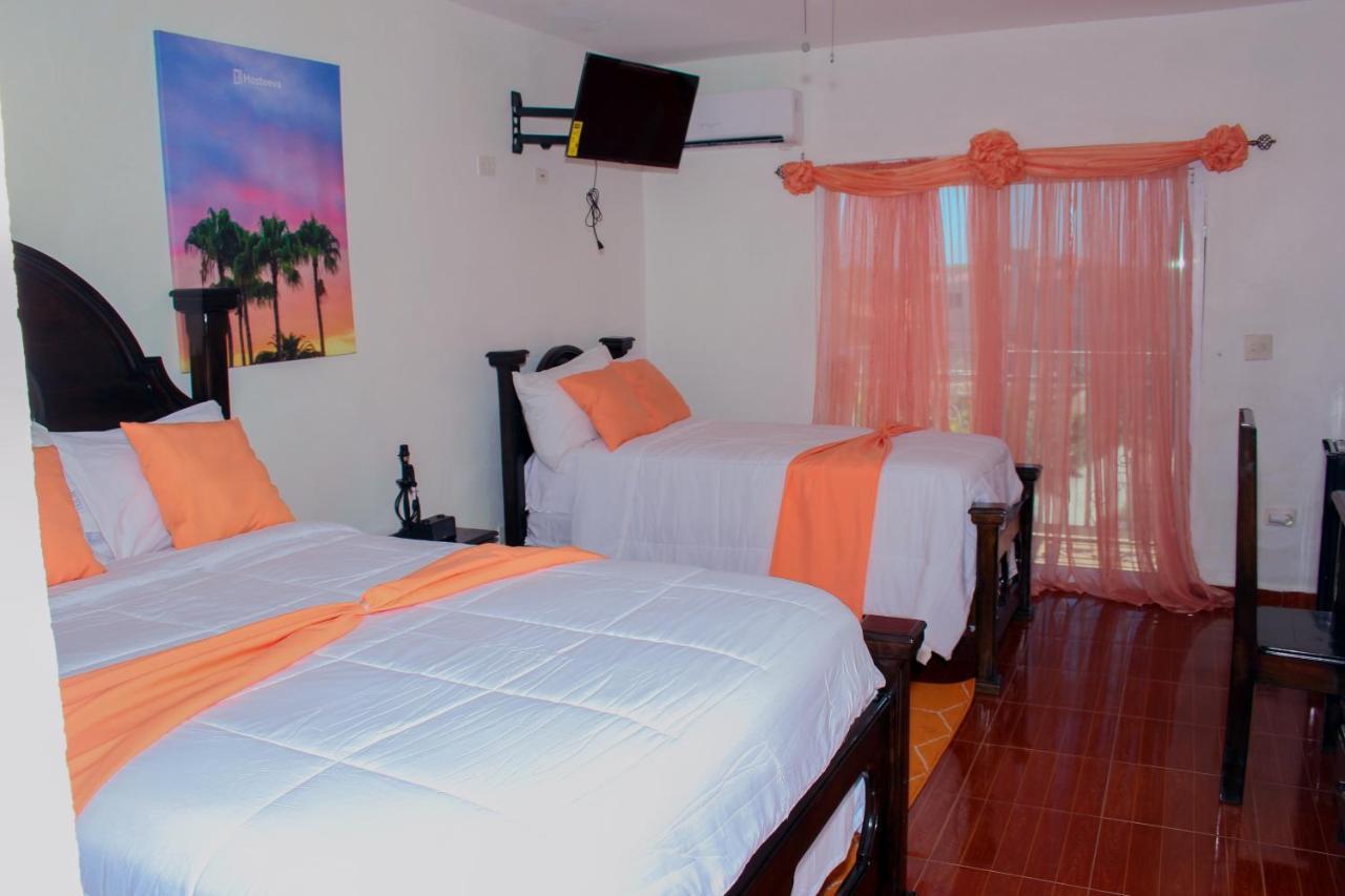 Three Kings Hotel Vertieres Bagian luar foto