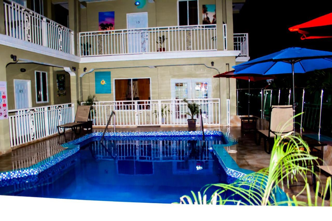 Three Kings Hotel Vertieres Bagian luar foto